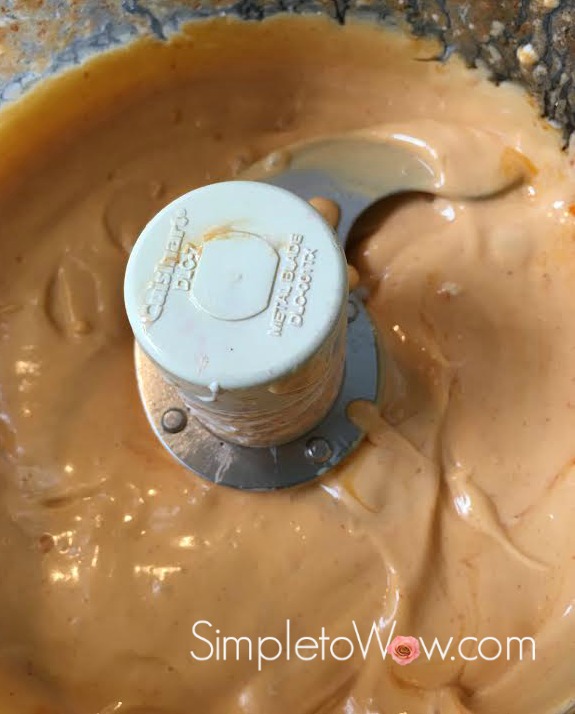 spicy mayo in food processor